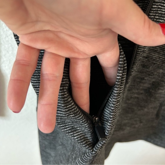 Old Navy Normcore, Active, Gym, Black and White Striped Zip Jacket - Picture 4 of 8